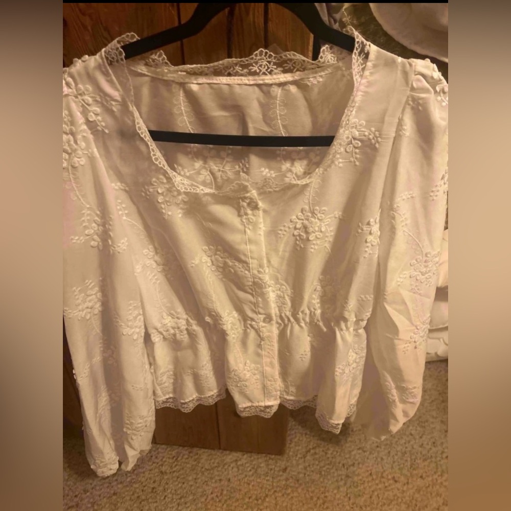 Boho White Semi Sheer Lace Button Down Embroidered Floral Top - Picture 6 of 9